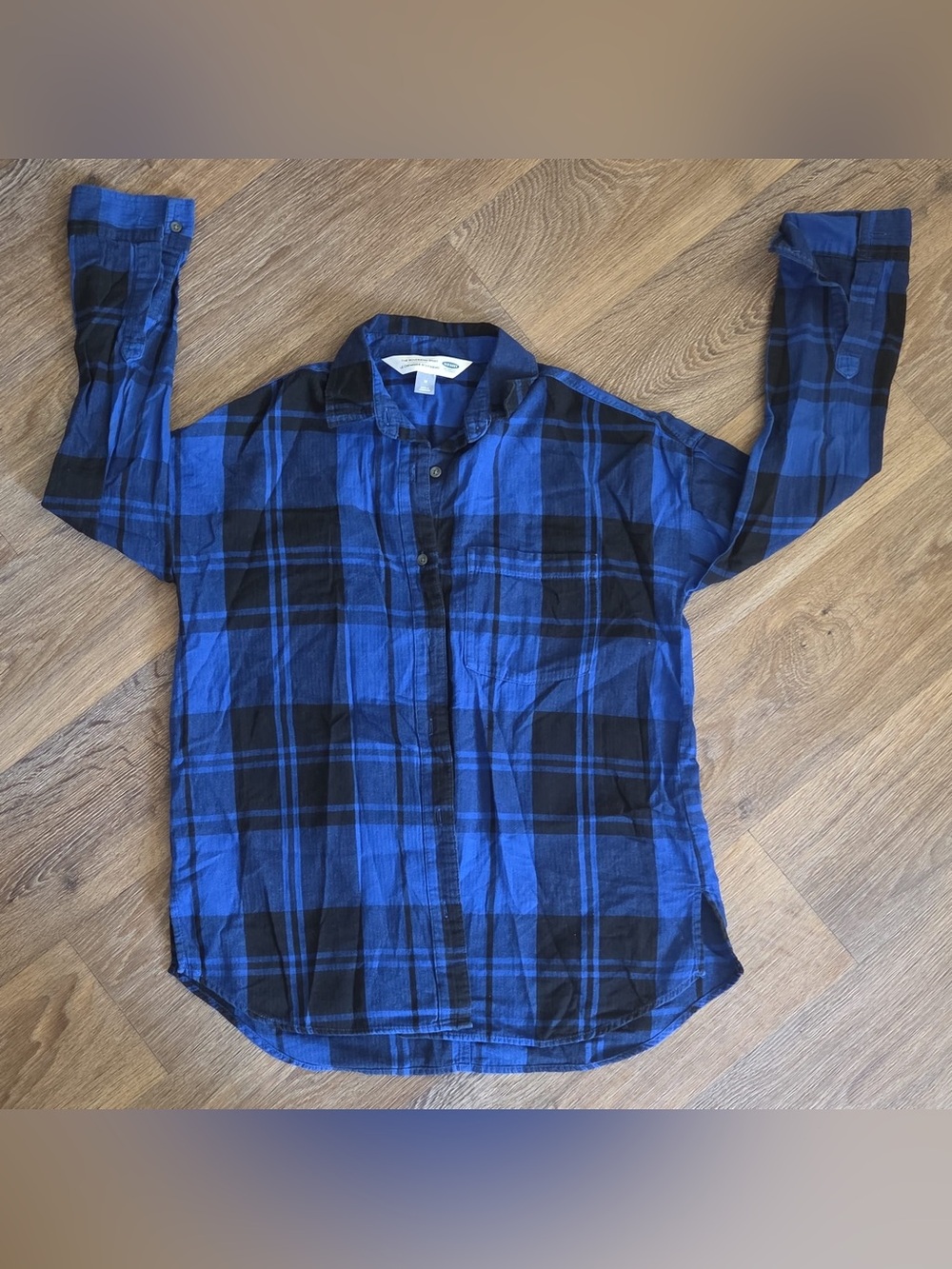 Old Navy Blue and Black Plaid Long-Sleeve Button-Down Shirt